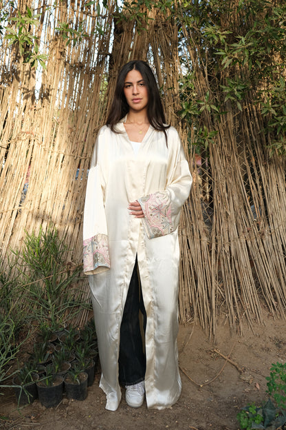 Beige kaftan